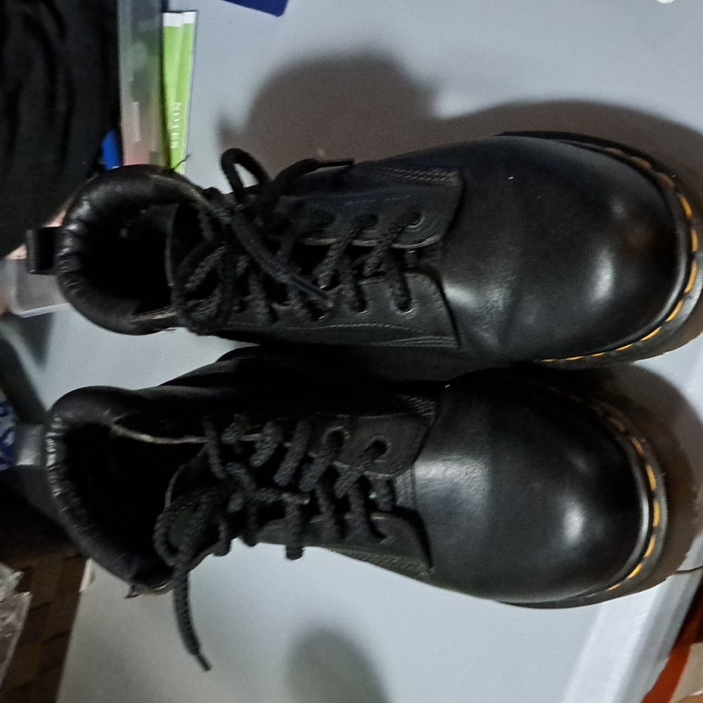 Doc Martins 6( 11" from toe to heal) I bought for size 6.5  to big.